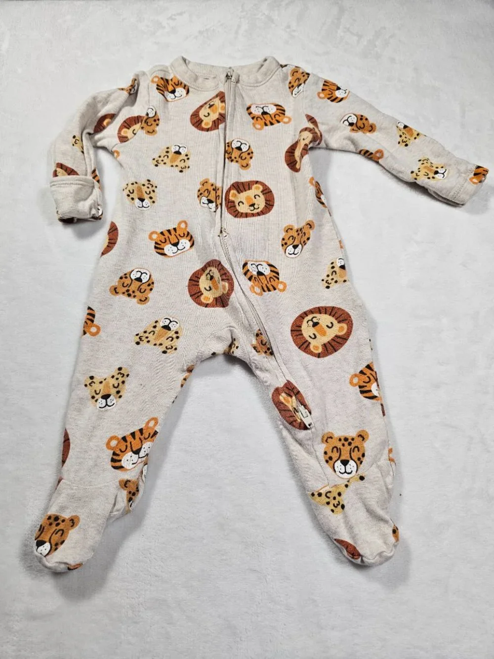 Old Navy Baby Boy Outfit Bundle 0-3M Camo Bodysuits Animal Sleeper